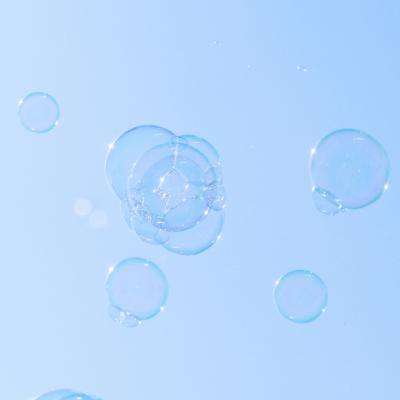 “黑色星期一”冲击全球市场 “现金为王”成多家机构共识